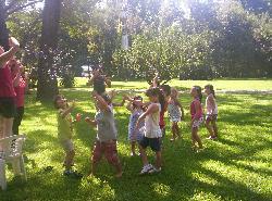 Animaciones infantiles baile con burbujas